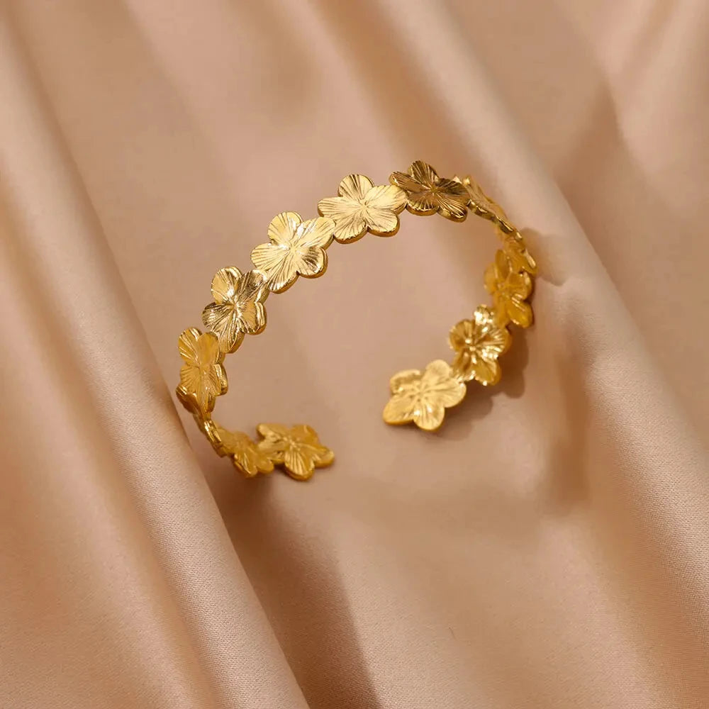 Exquisite Classic Bump Pattern Opening Bracelets for Women, Gold Color Stainless Steel Cuff Hand Ornament Gift