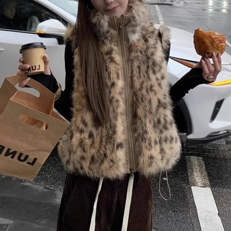 Gilet en fausse fourrure imprimé léopard pour femme, tendance, Style de rue, polyvalent, pour les déplacements quotidiens, col montant doux, confortable, hiver