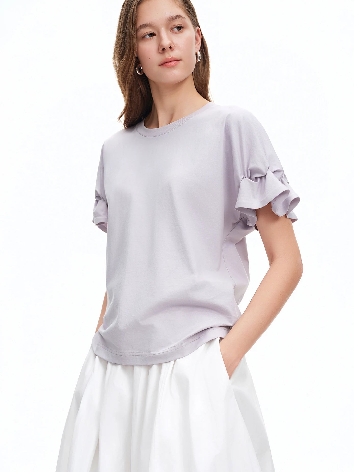 T-shirt femme en coton 2026 avec détail plissé — décontracté, confortable, quotidien, sorties estivales