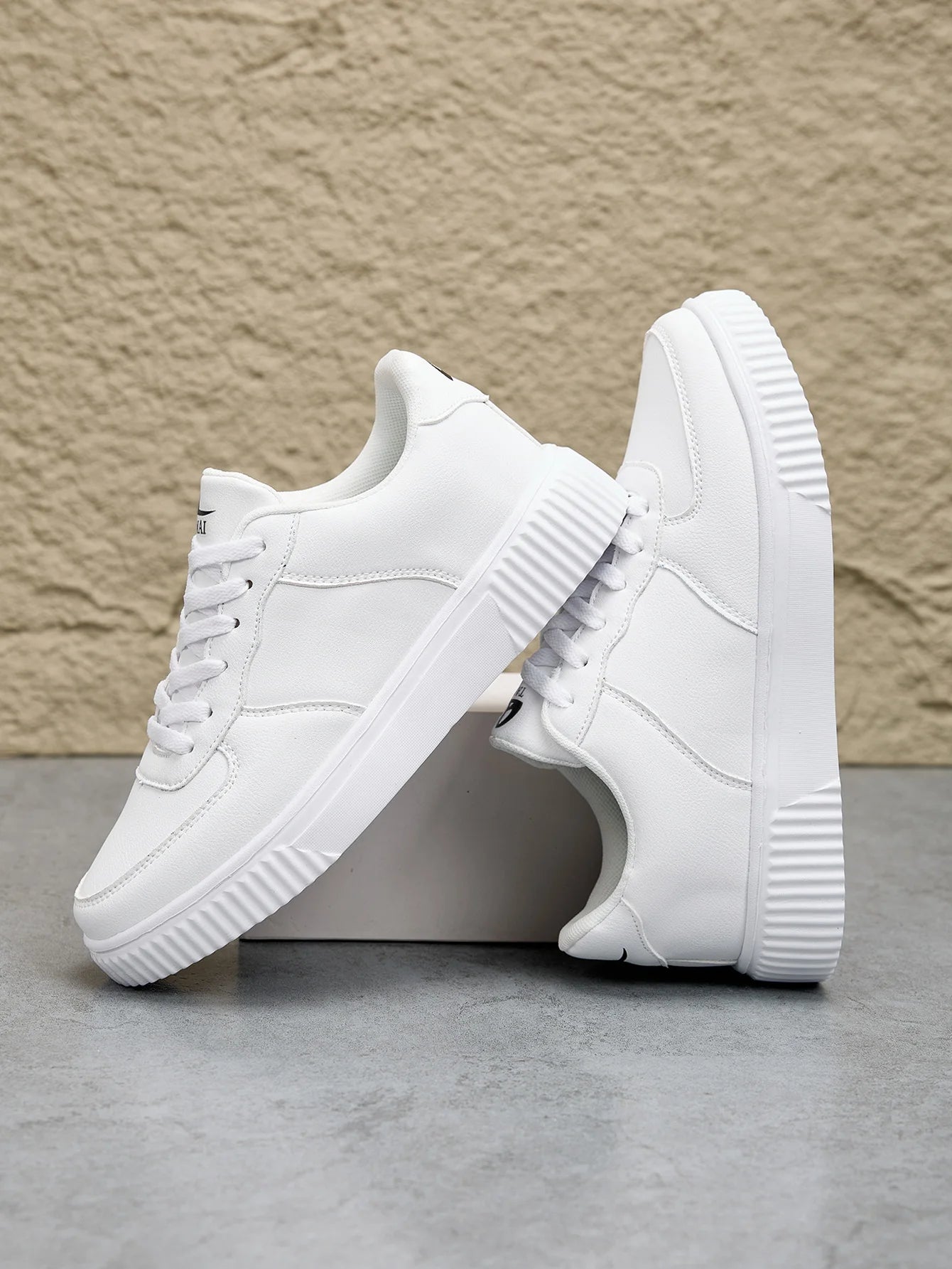 Baskets en Cuir Blanc Homme — Mode Respirant & Confort Quotidien