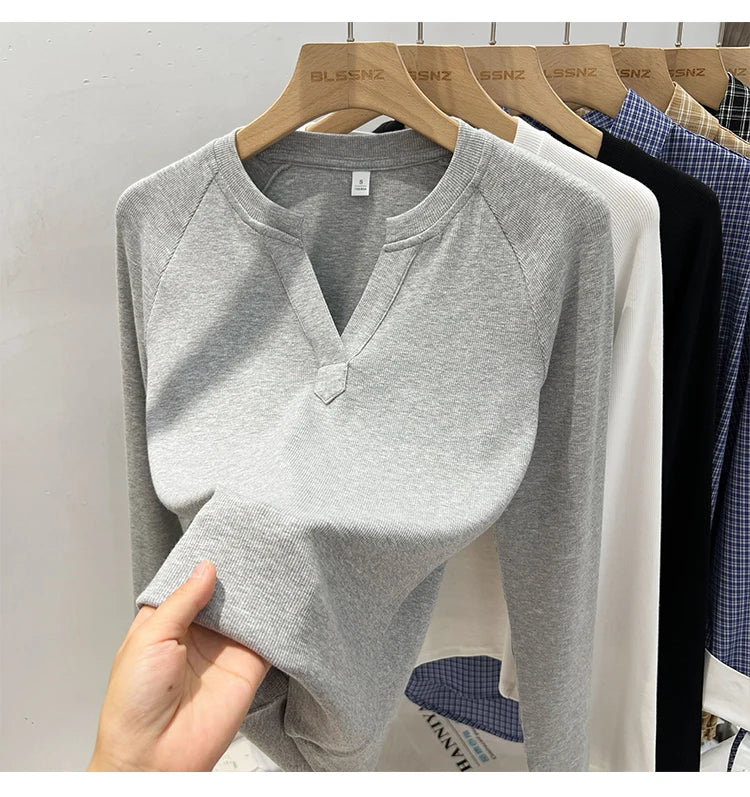 T-shirt basique ajusté à col en V et manches longues pour femme, style coréen, polyvalent, simple, couche de base, décontracté, collection 2026