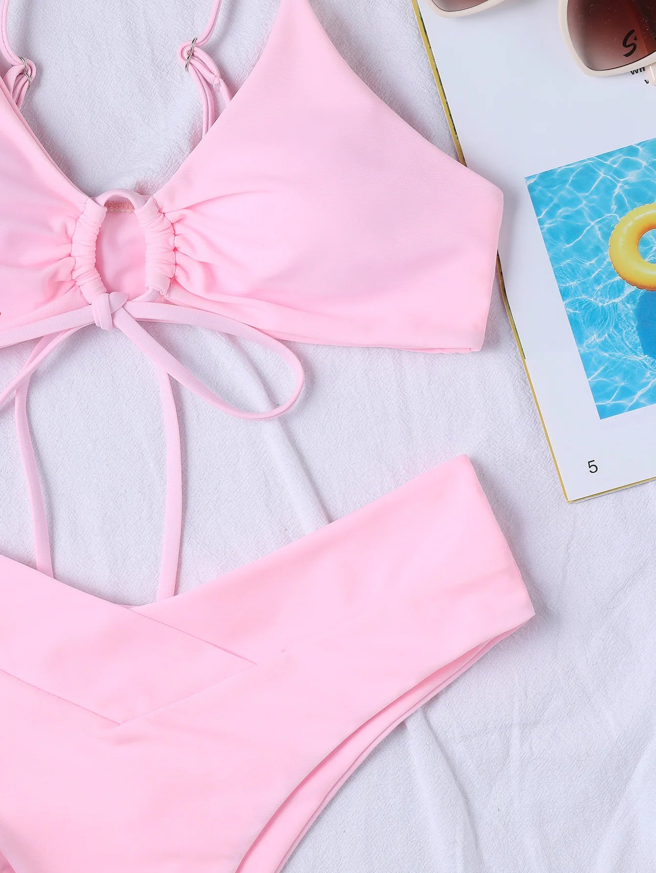 Nouveau ensemble de Bikini à haute élasticité pour 2025 été deux pièces couleur unie à lacets Sexy femmes maillot de bain plage maillot de bain maillots de bain