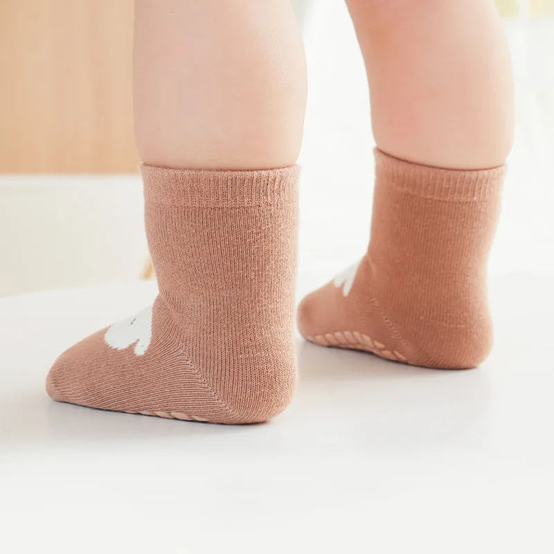 6 pares de calcetines antideslizantes para niños, calcetines de piso cómodos con diseño de zorro y oso de dibujos animados para niños y niñas