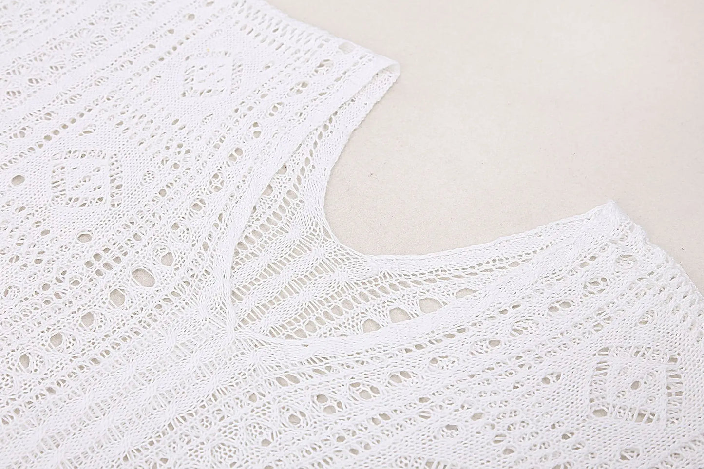 Robe tunique longue crochet blanc tricoté — plage, paréo, bikini, cache-maillot, 2025