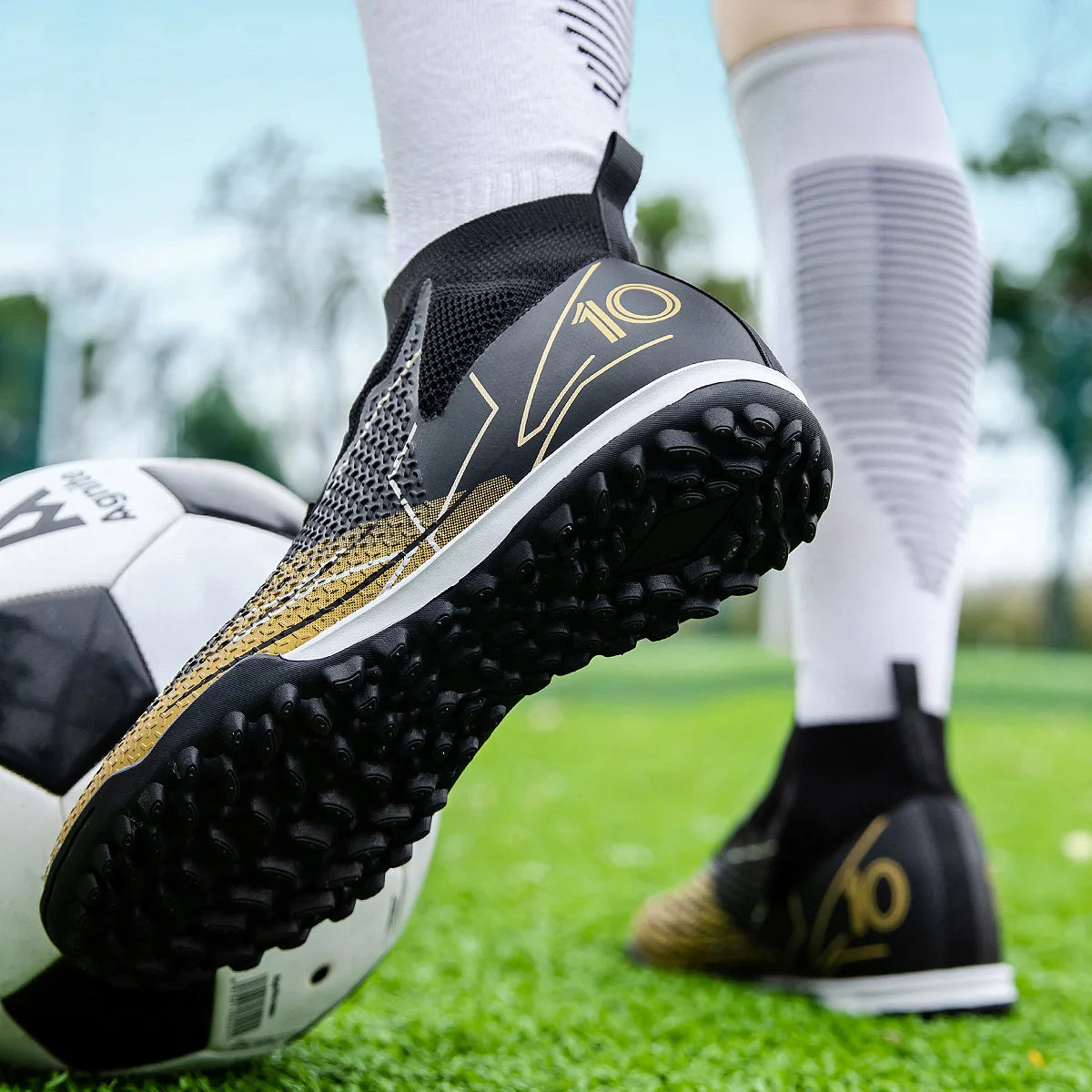 Chaussures de Football à Crampons Courts TF — Entraînement & Compétition Unisexe