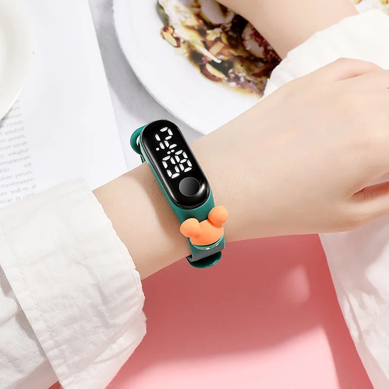 Reloj deportivo impermeable para niños, reloj SpidSuffolk Butter para niñas, pulsera electrónica, reloj táctil LED, de moda