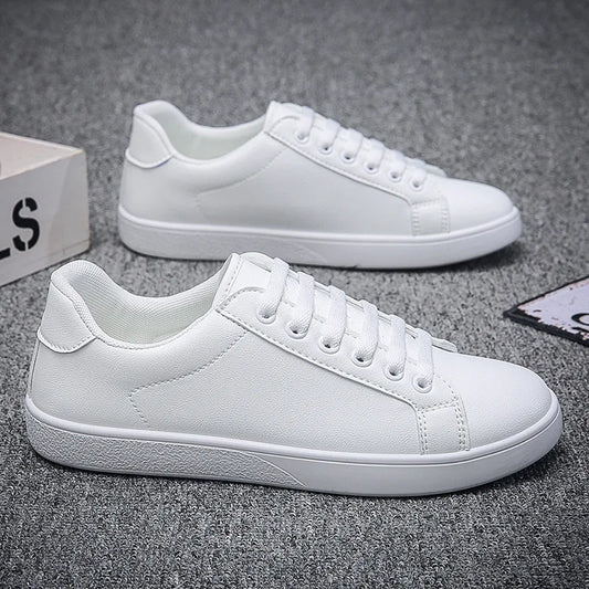Baskets Basses en Cuir Homme — Chaussures Plates Décontractées Blanc & Noir