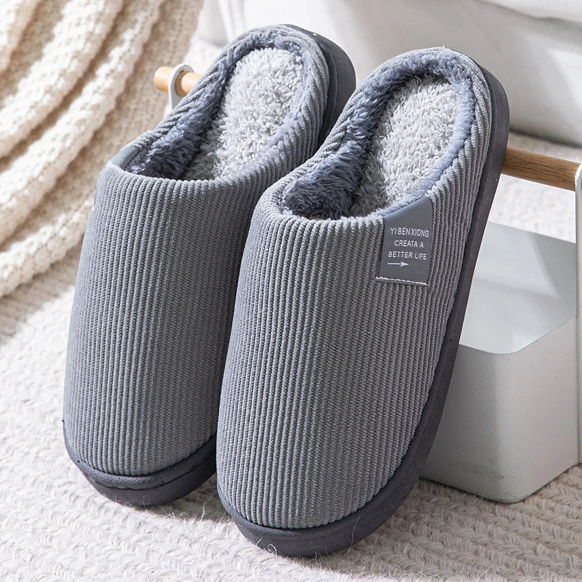 Pantoufles de Maison en Peluche Thermiques — Fond Épais, Antidérapantes, Intérieur Hiver, Unisexe