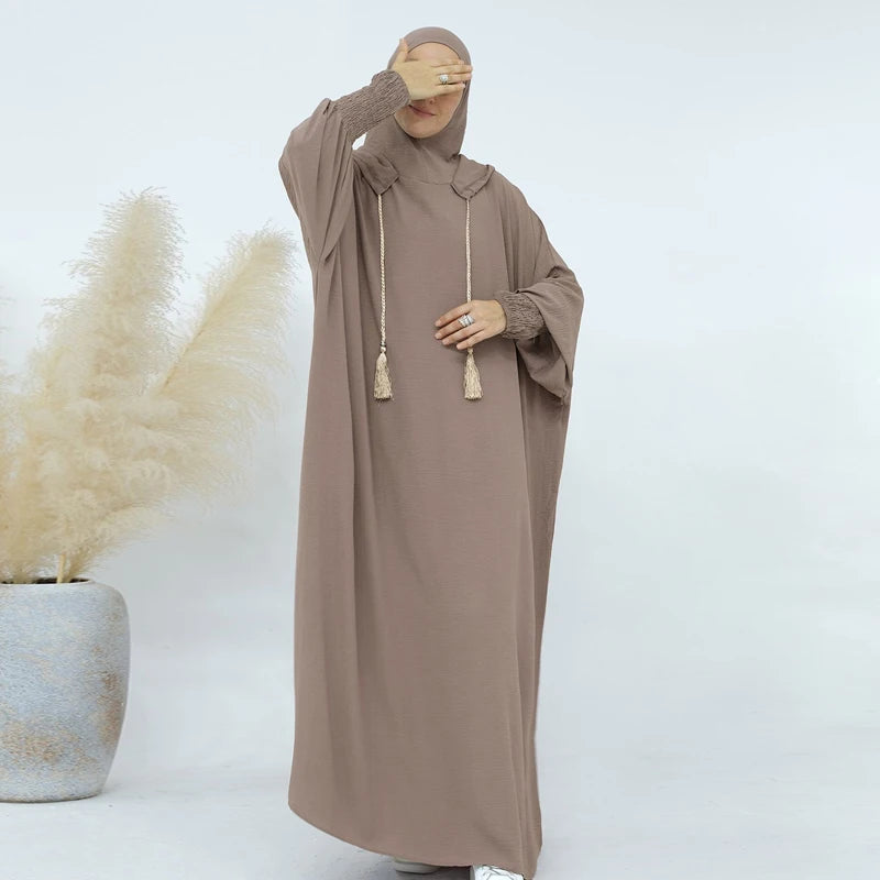 Abayas à pompons pour femmes musulmanes, vêtements de prière du Ramadan, Jalaba à capuche, manches chauve-souris décontractées solides, robe arabe financièrement, Djellab Eid
