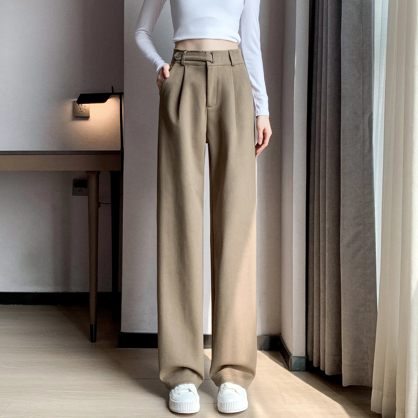 Pantalon en laine épais à jambe large pour femmes — décontracté, taille haute, bouton, chic, automne-hiver 2025