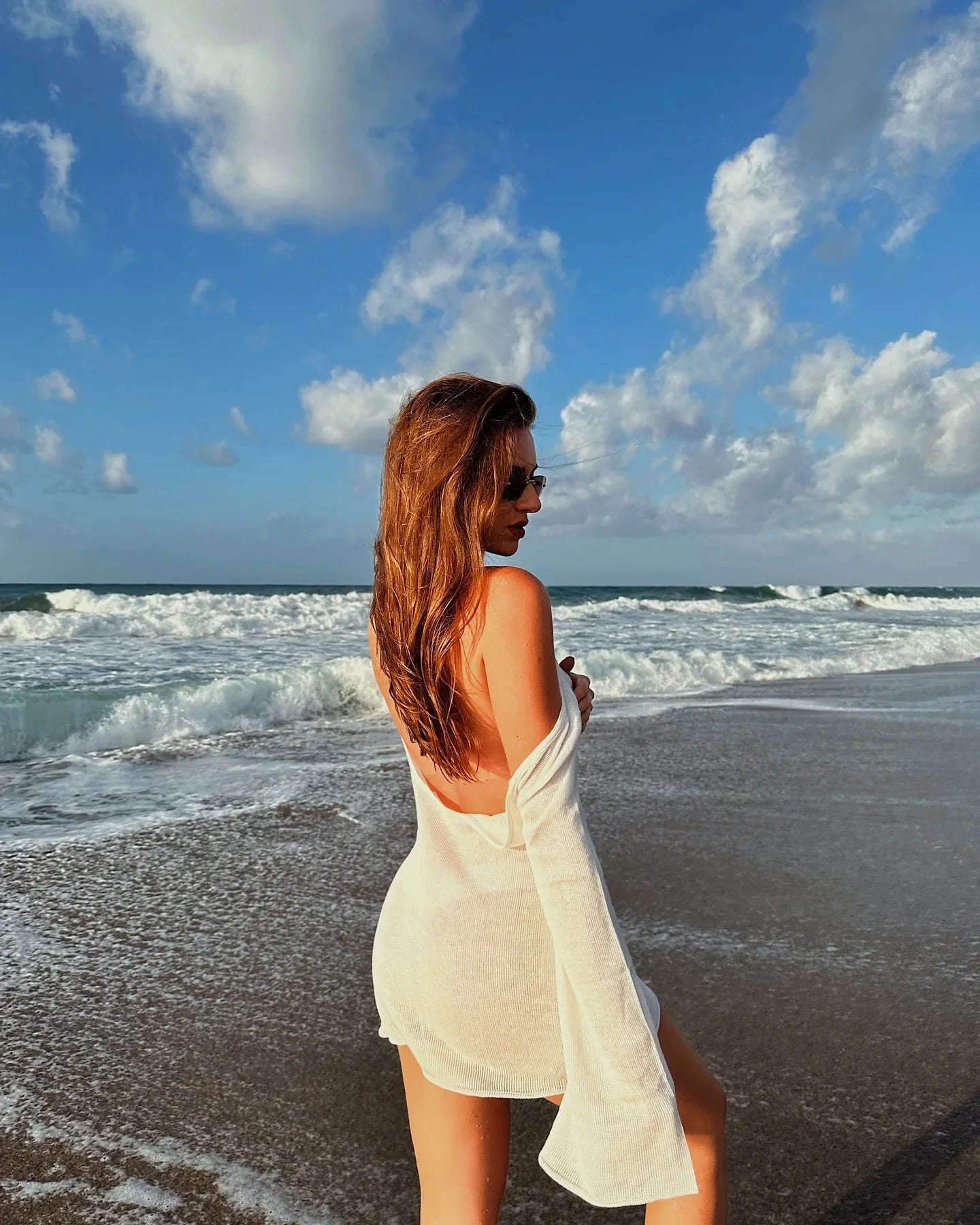 Robe de plage en tricot transparent pour femmes, dos nu, manches cloche, couleur unie, coverups de bain, élégante, col rond, mini, été, 2025, K98