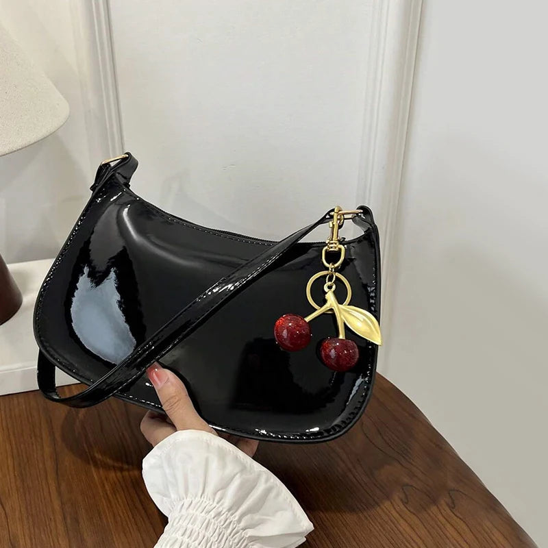 Bolso de cuero PU para mujer, versátil, a la moda, color sólido, colgante de cereza, bolso de hombro informal, bolso de mano, bolso de axila para niñas
